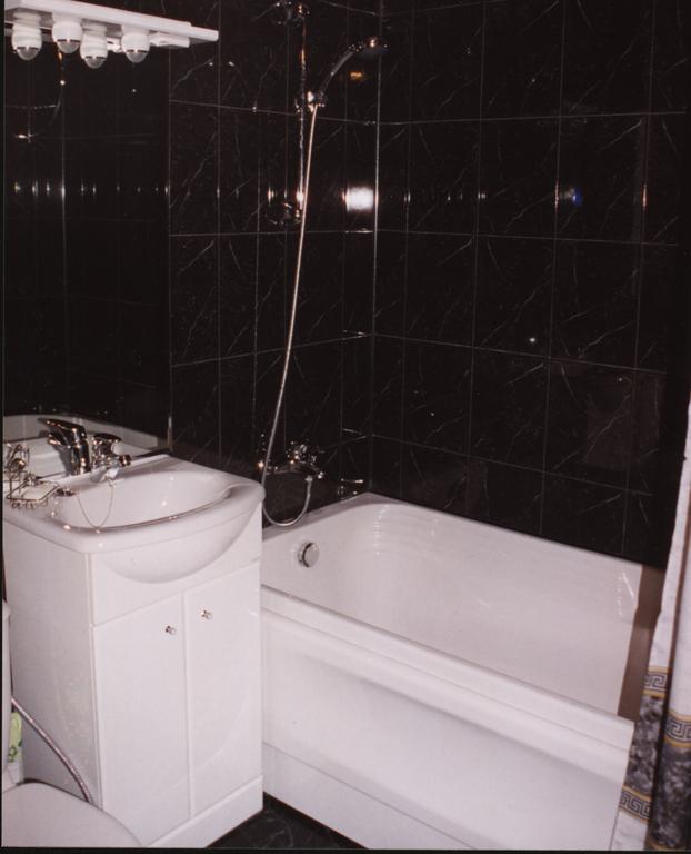 Hotel Service Predslava On Antonovicha Street Kiev Ruang foto
