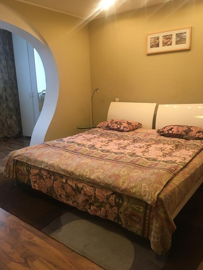 Hotel Service Predslava On Antonovicha Street Kiev Bagian luar foto